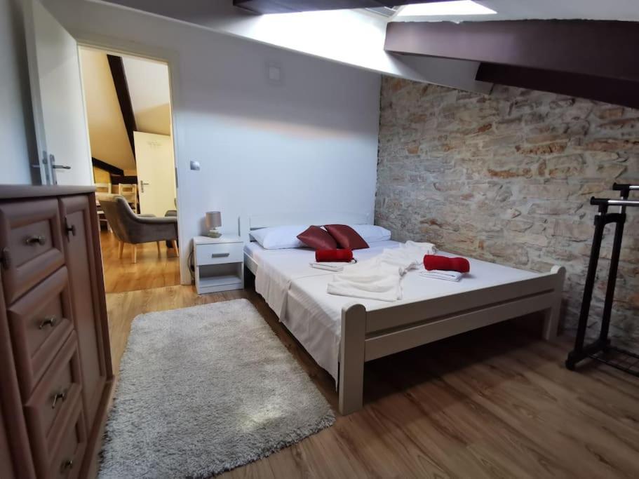 Loft Apartment Pula Exterior photo